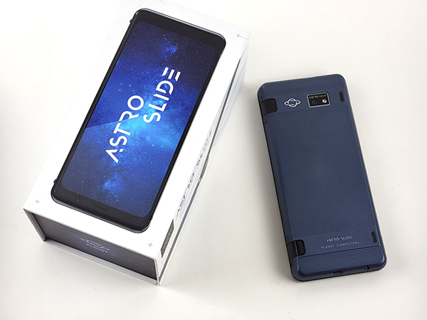 ようやく届いたAstro Slide 5G【NO.1784】【携帯コレクション】 | 山根 